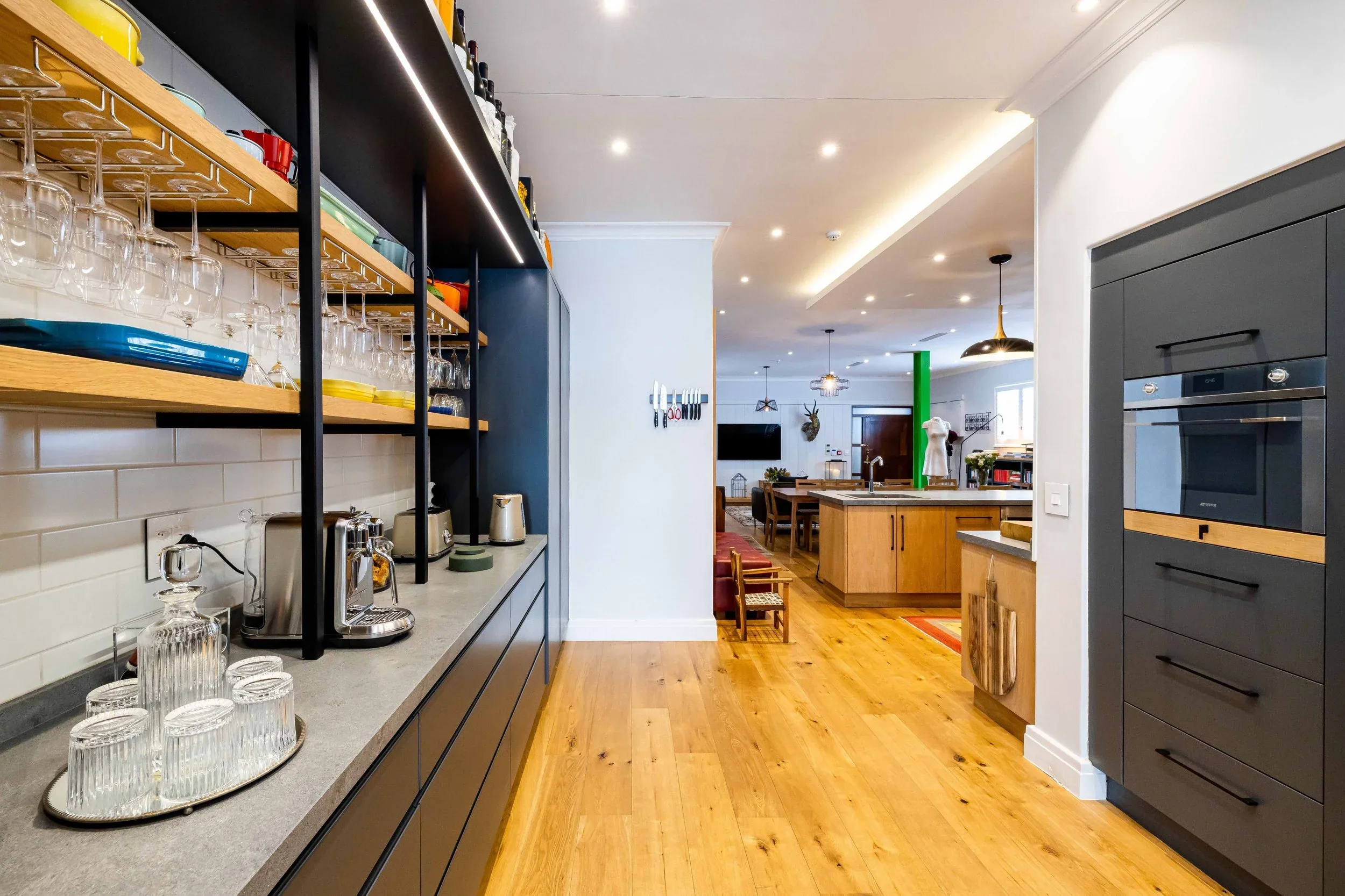 The kitchen and dining space at Rozenhof Villas