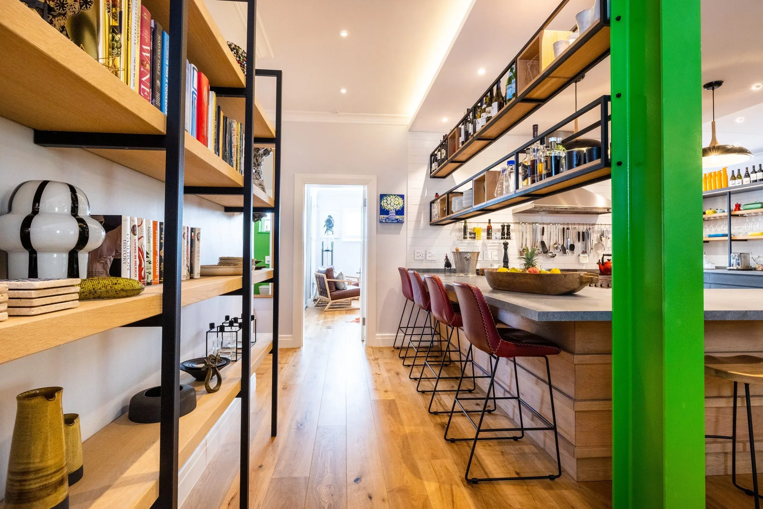 The kitchen and dining space at Rozenhof Villas