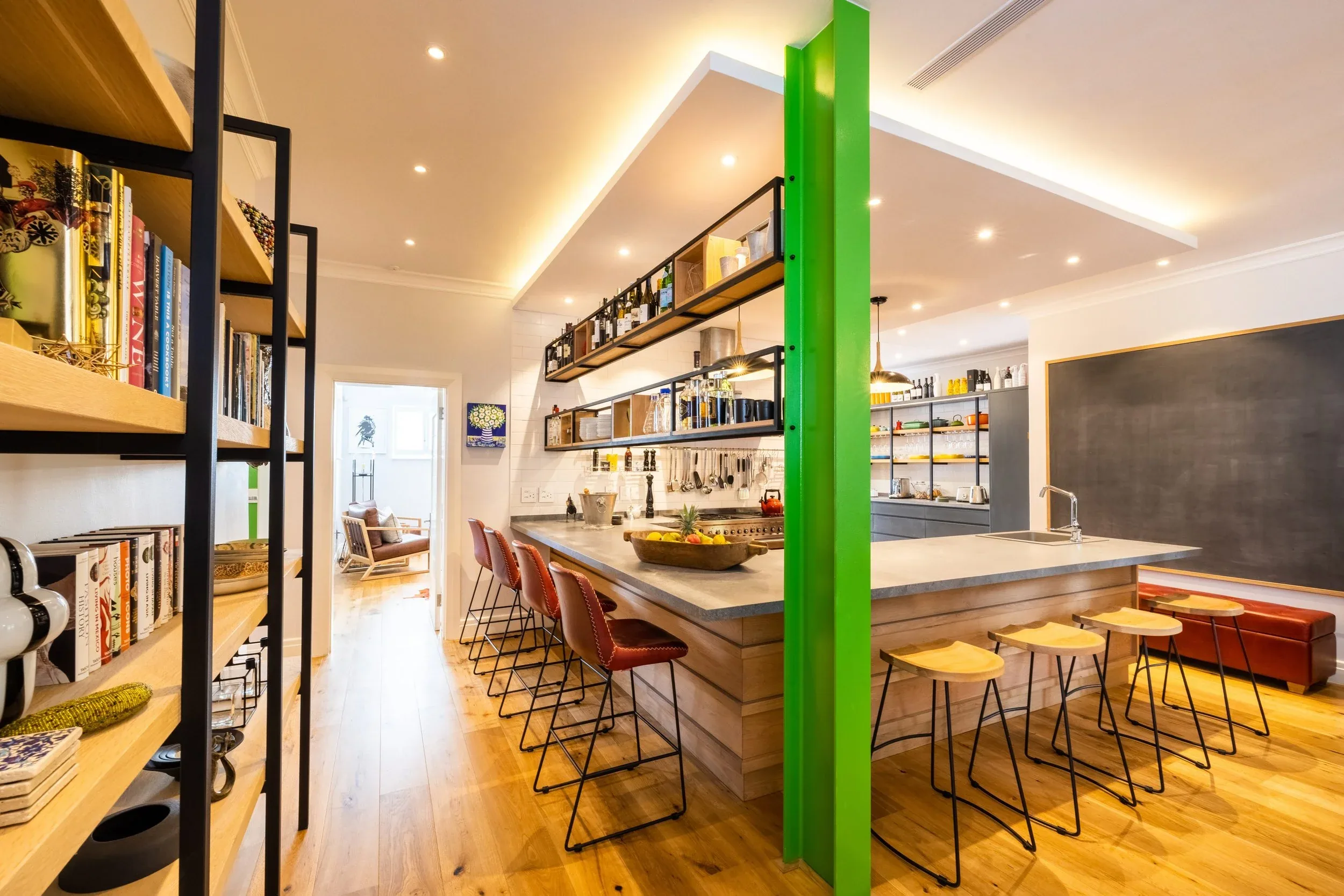 The kitchen and dining space at Rozenhof Villas