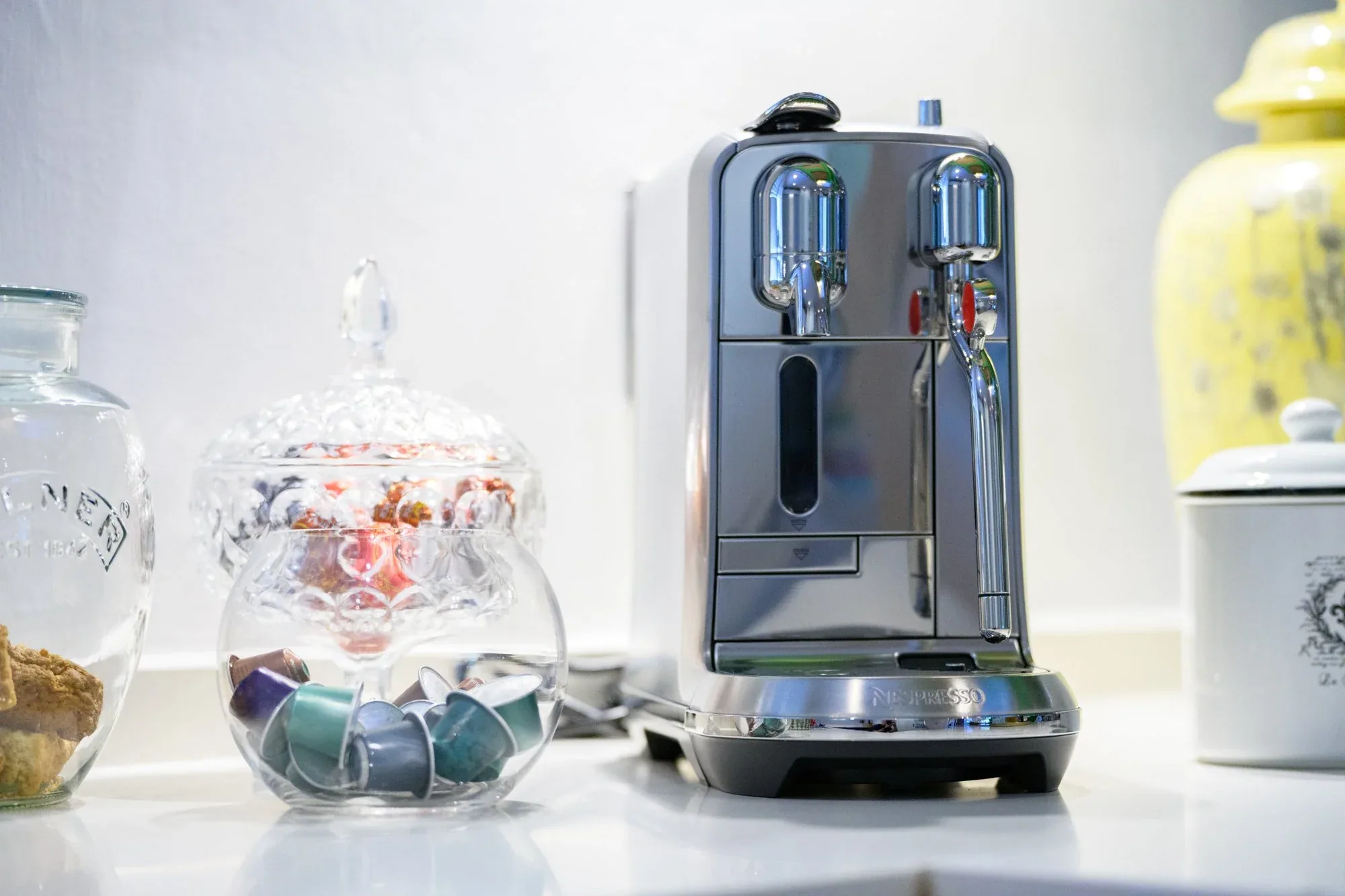 The coffee machine and canisters